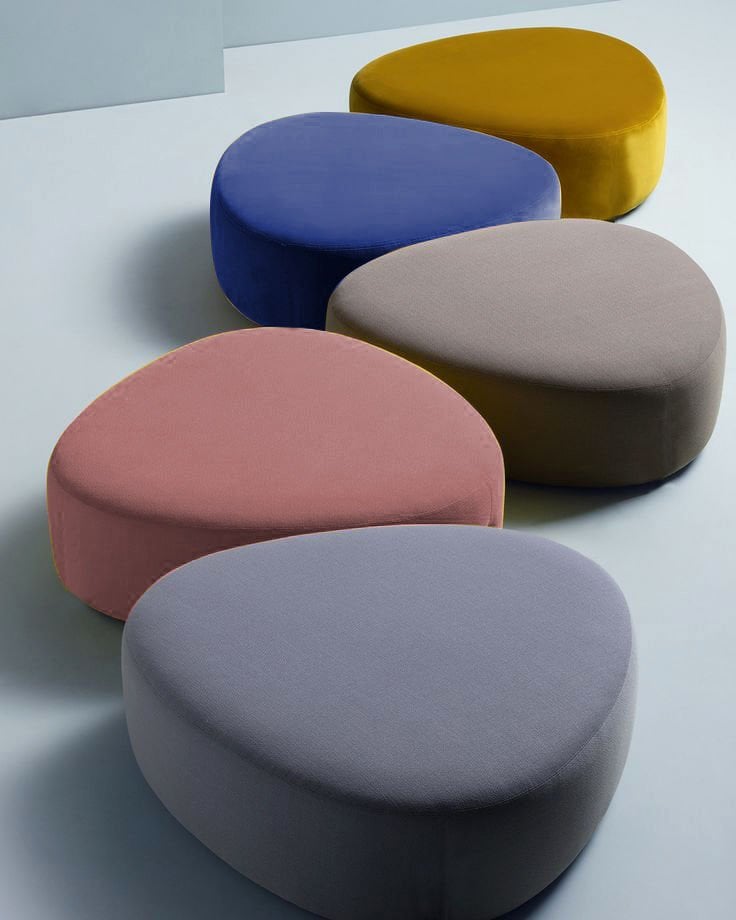 Stone Maxi Üçgen Puf / Orta Sehpa / 75x75 cm H:30 cm